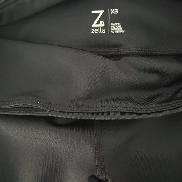 Z By Zella Black with Gold Piping Mesh Cropped Low Rise Leggings - Size XS - Picture 3 of 8